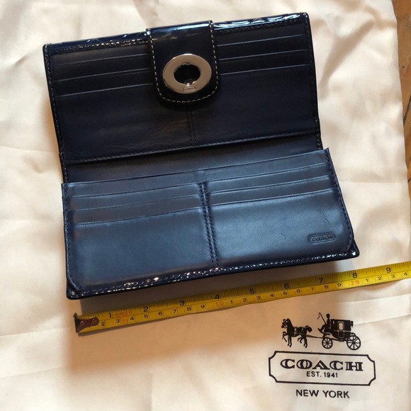 ❤️SOLD❤️: Coach Patent Leather Blue Wallet - Picture 4 of 6
